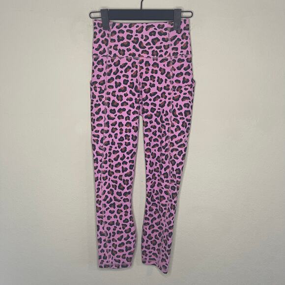 NEW Fabletics Oasis PureLuxe High-Waisted Capri in Light Rose Meru - Size XXS - Picture 4 of 7